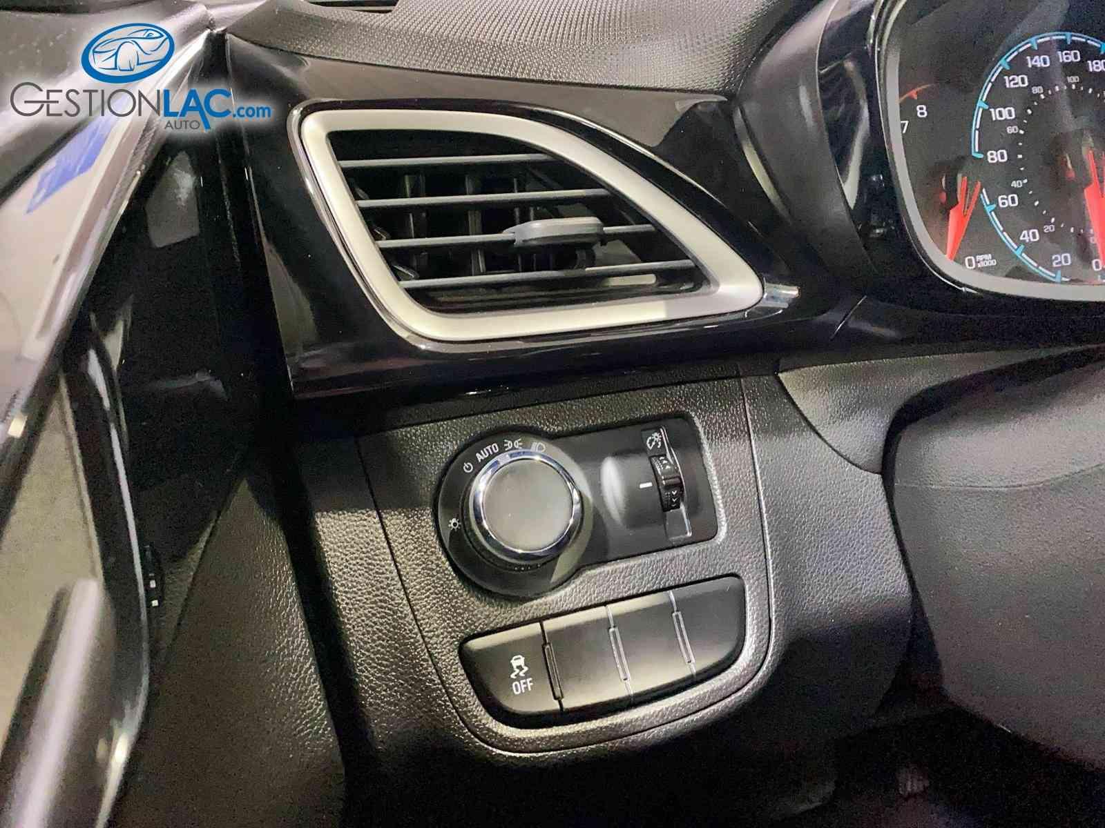 Chevrolet Spark 2022 - Image 16