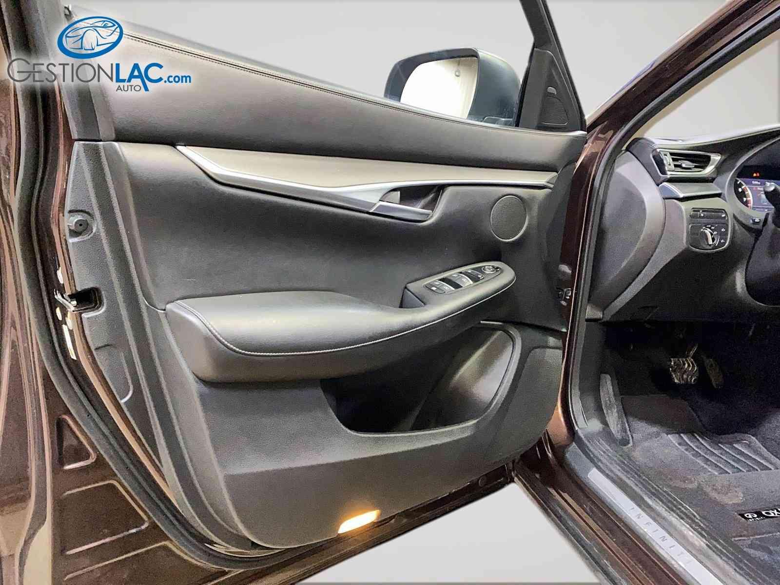 INFINITI QX50 2021 - Image 19