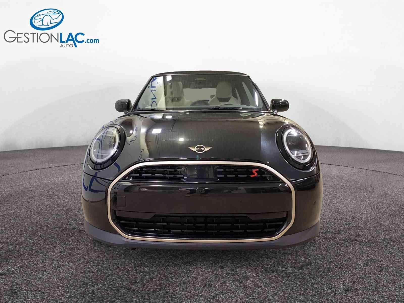 Mini Cooper 3 Door 2025 - Thumbnail 2