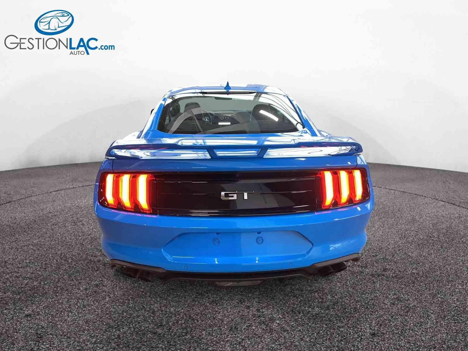 Ford Mustang 2022 - Thumbnail 3