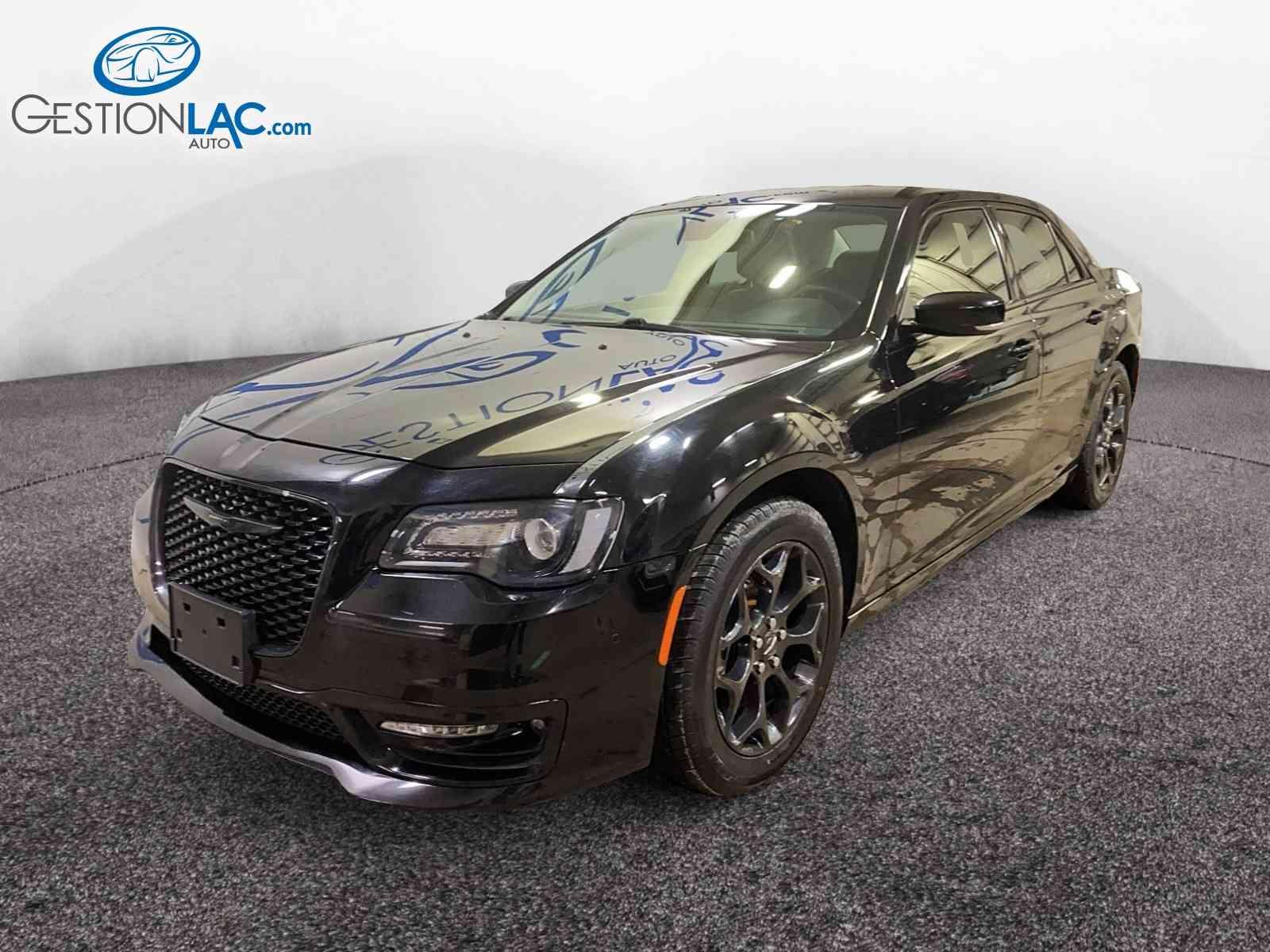 Chrysler 300 2022 - Thumbnail 1