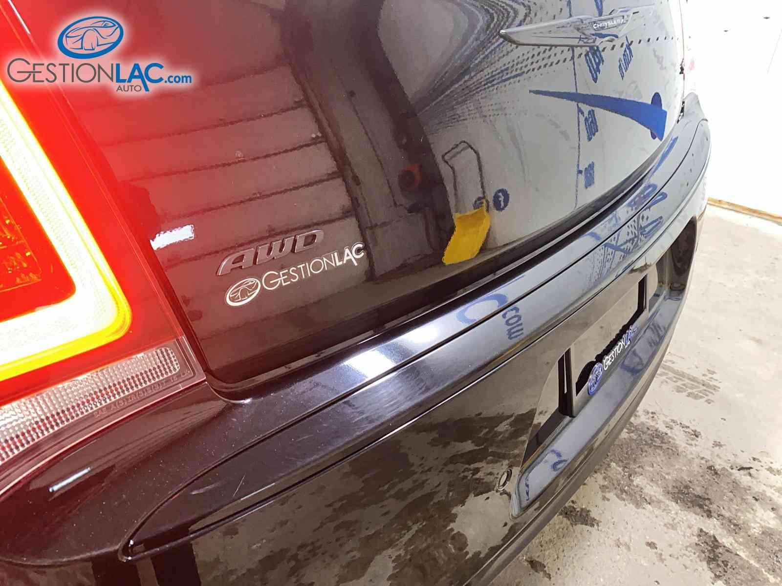 Chrysler 300 2022 - Thumbnail 21
