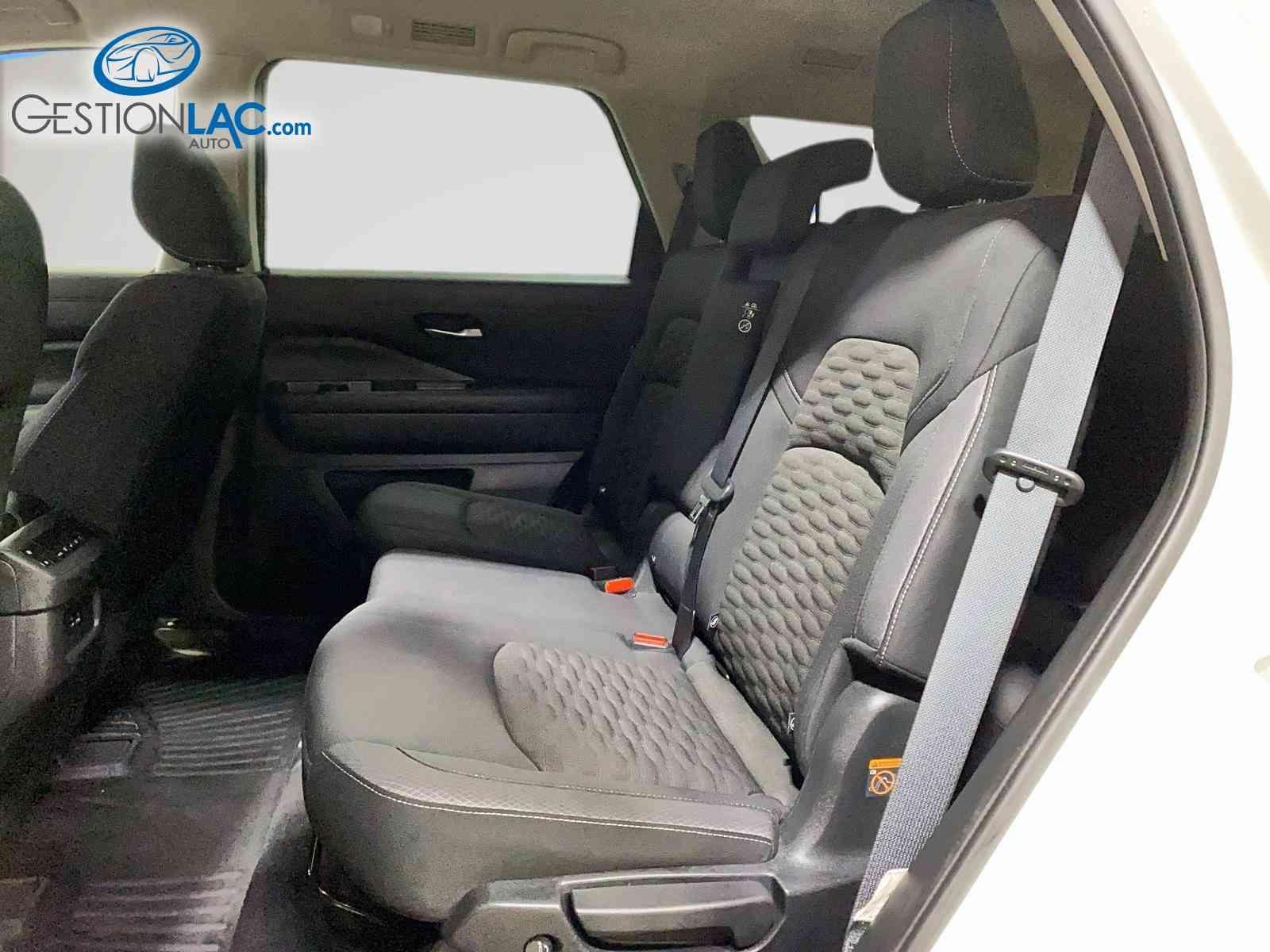 Nissan Pathfinder 2022 - Thumbnail 10