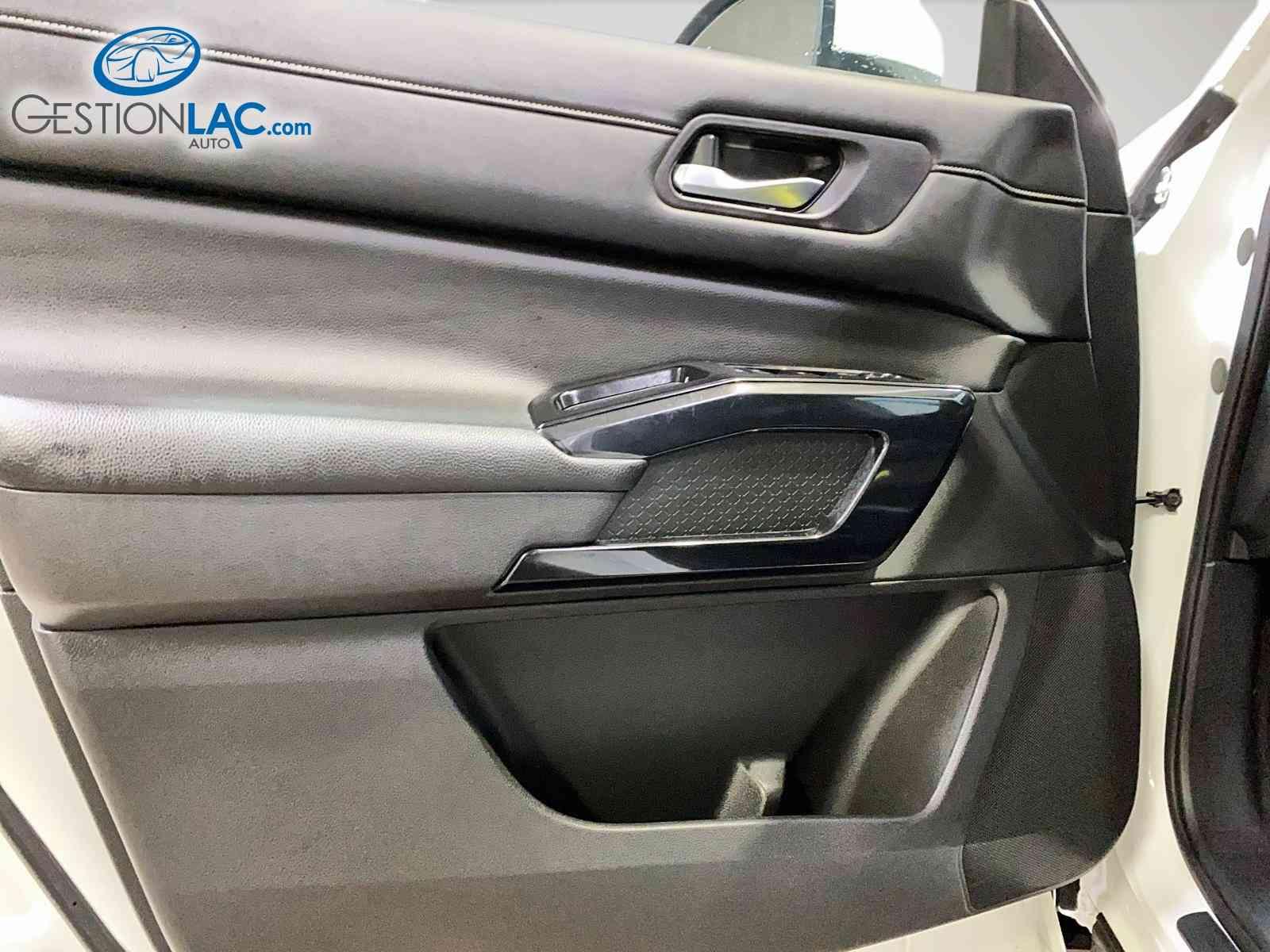 Nissan Pathfinder 2022 - Thumbnail 13