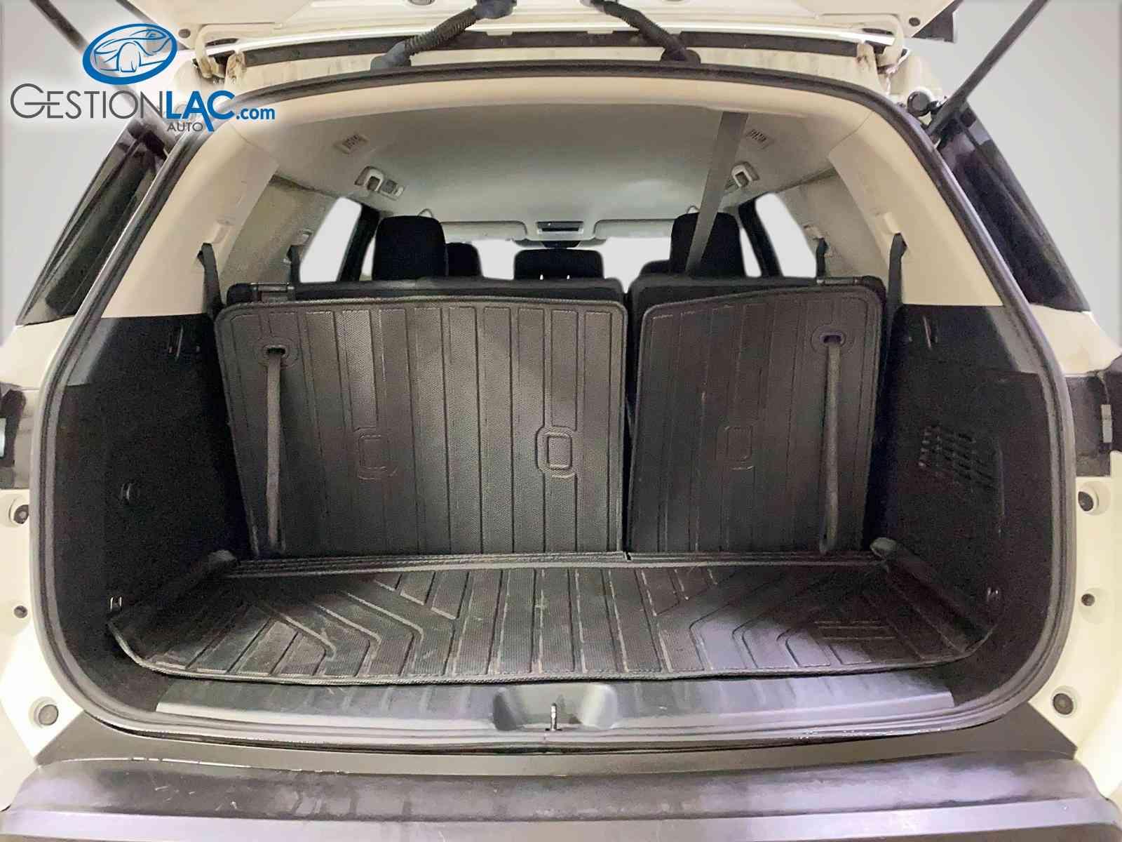 Nissan Pathfinder 2022 - Thumbnail 6