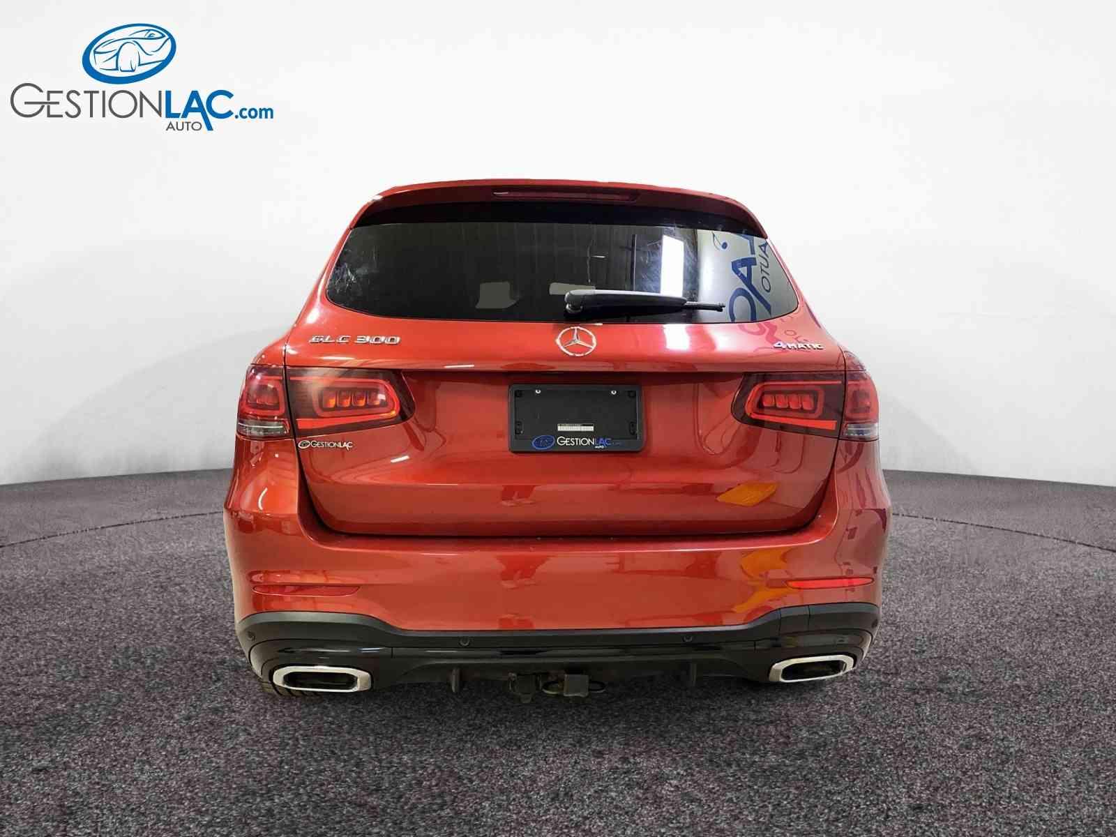 Mercedes-Benz GLC 2022 - Thumbnail 3