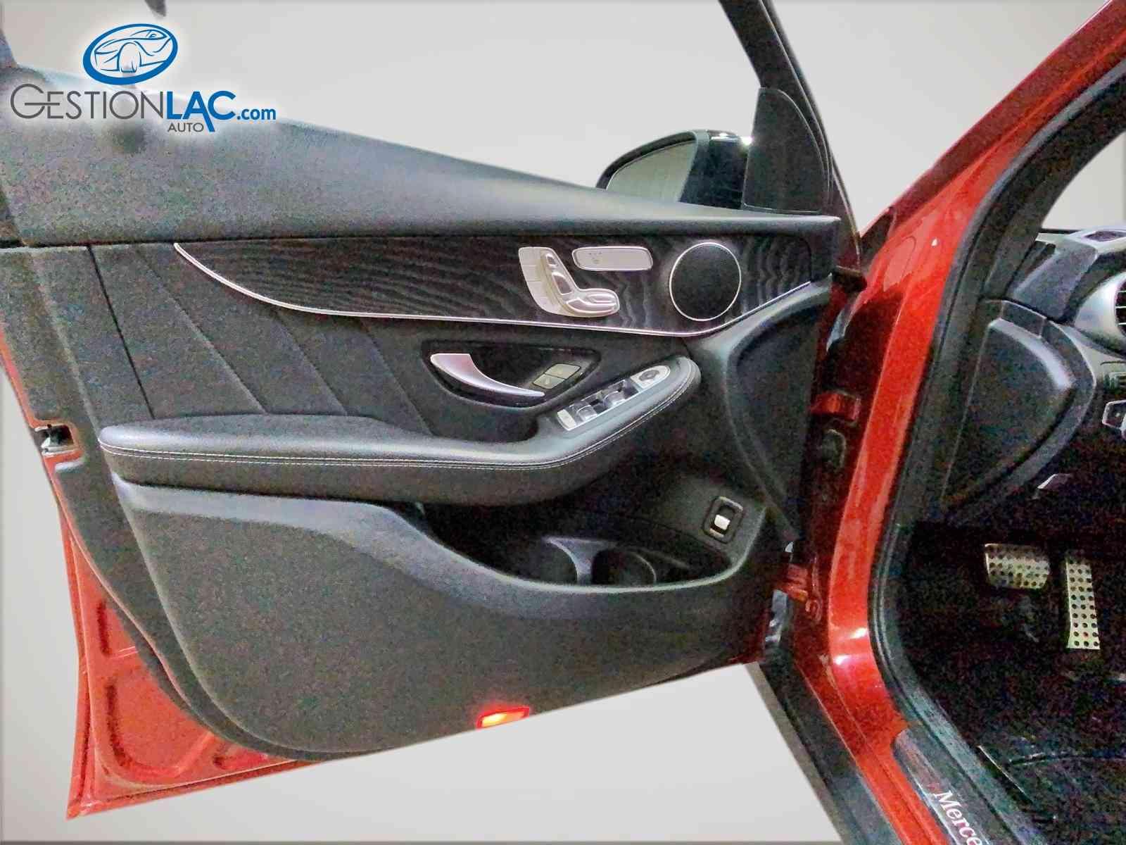 Mercedes-Benz GLC 2022 - Thumbnail 12