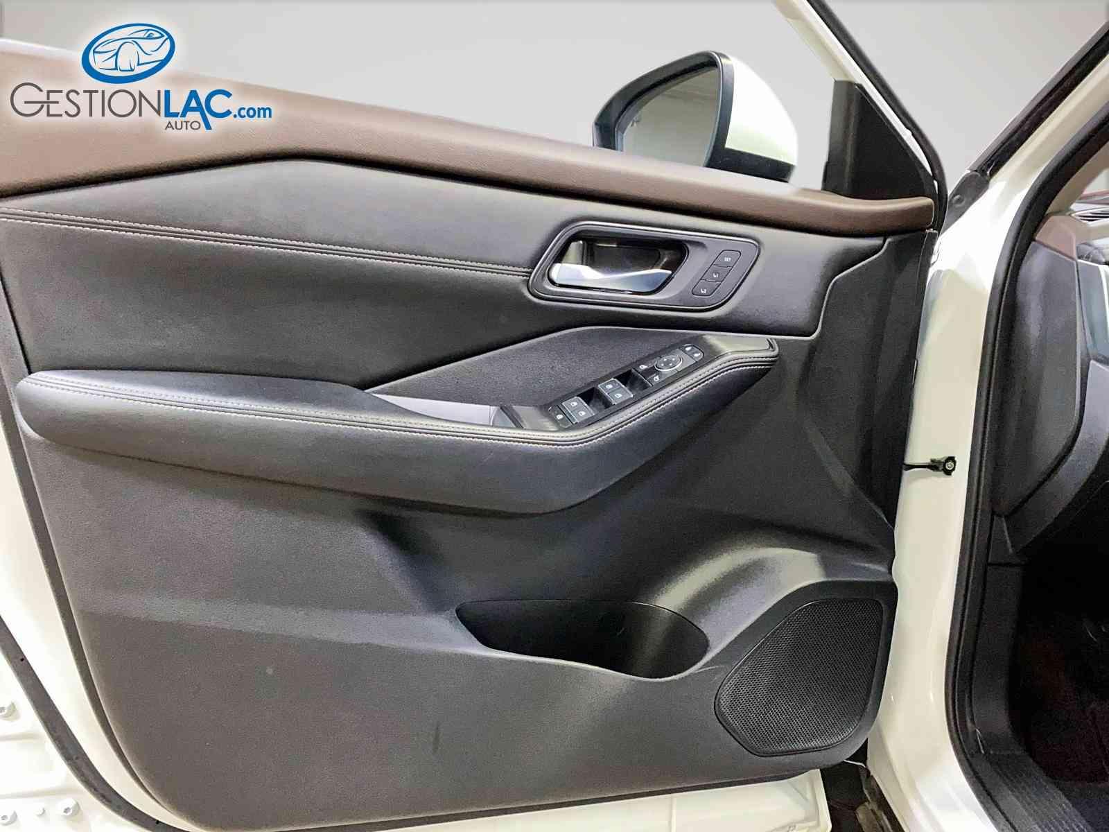 Nissan Rogue 2023 - Thumbnail 11
