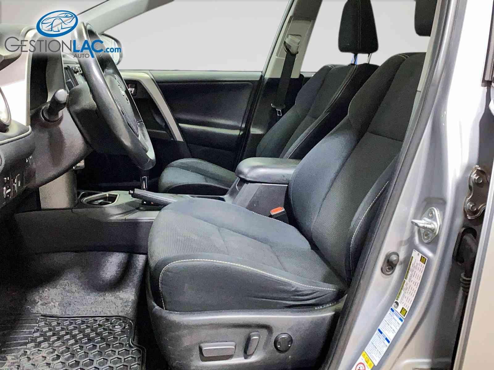 Toyota RAV4 2017 - Thumbnail 8