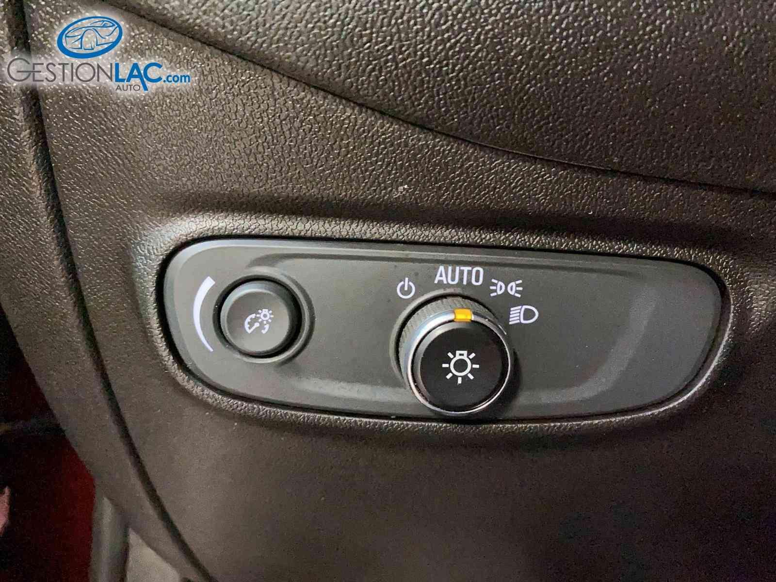 Chevrolet Equinox 2022 - Thumbnail 11