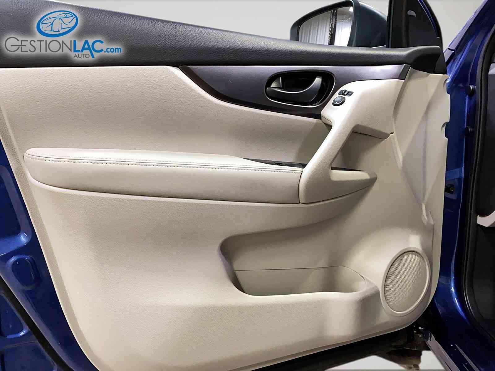 Nissan Qashqai 2023 - Thumbnail 13