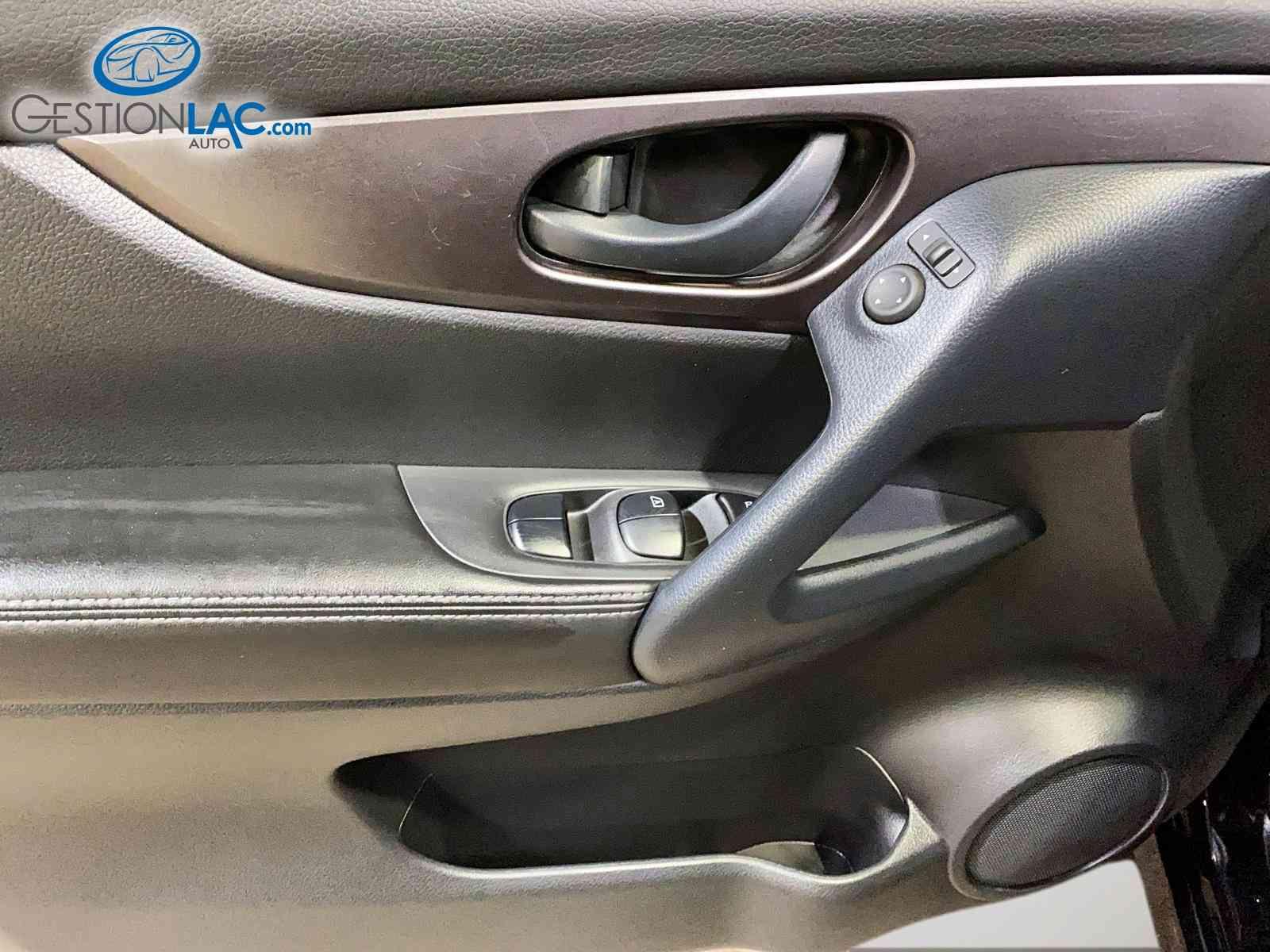 Nissan Qashqai 2023 - Thumbnail 14