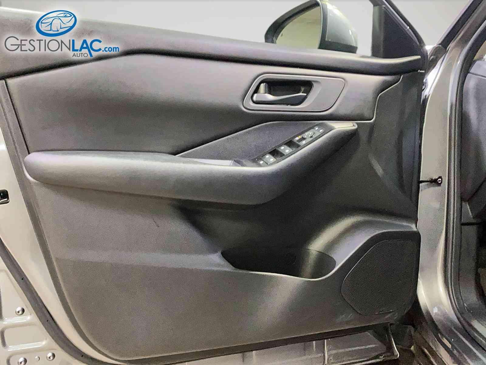 Nissan Rogue 2024 - Thumbnail 14