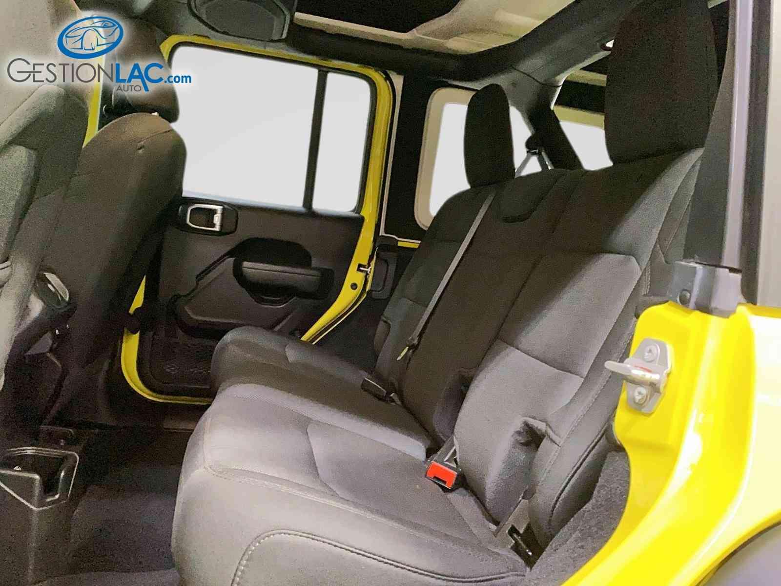 Jeep Wrangler 4-Door 2023 - Thumbnail 8