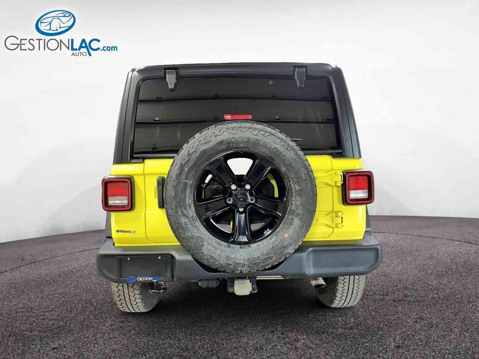 Jeep Wrangler 4-Door 2023 - Thumbnail 3