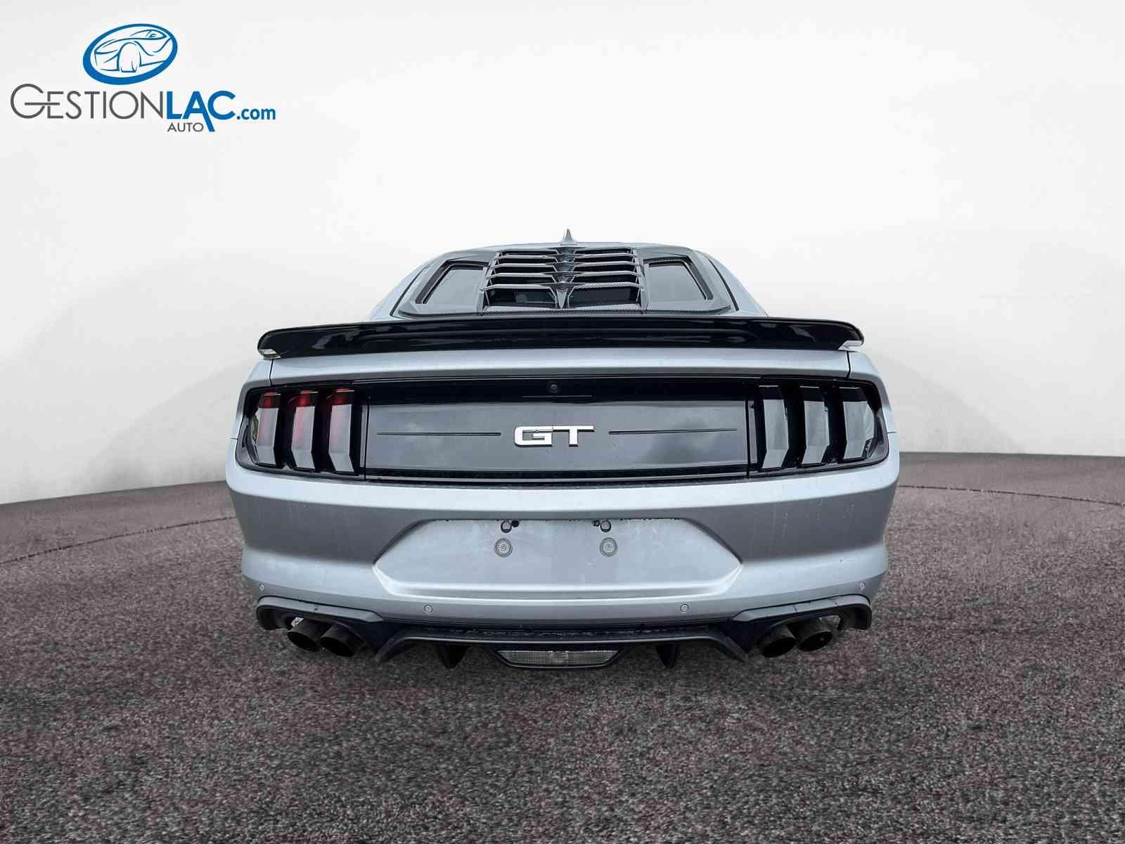 Ford Mustang 2022 - Thumbnail 3
