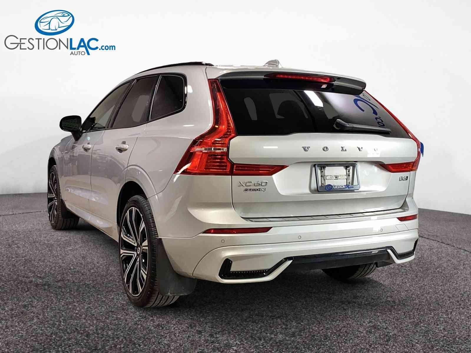Volvo XC60 2022 - Thumbnail 4