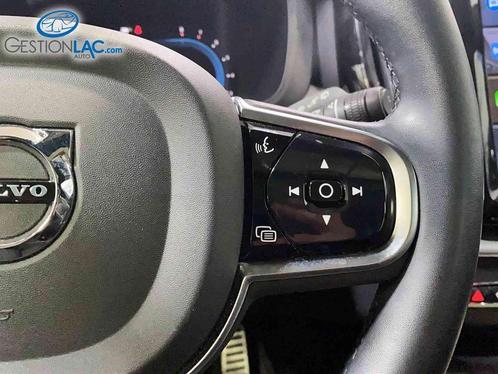 Volvo XC60 2022 - Thumbnail 17