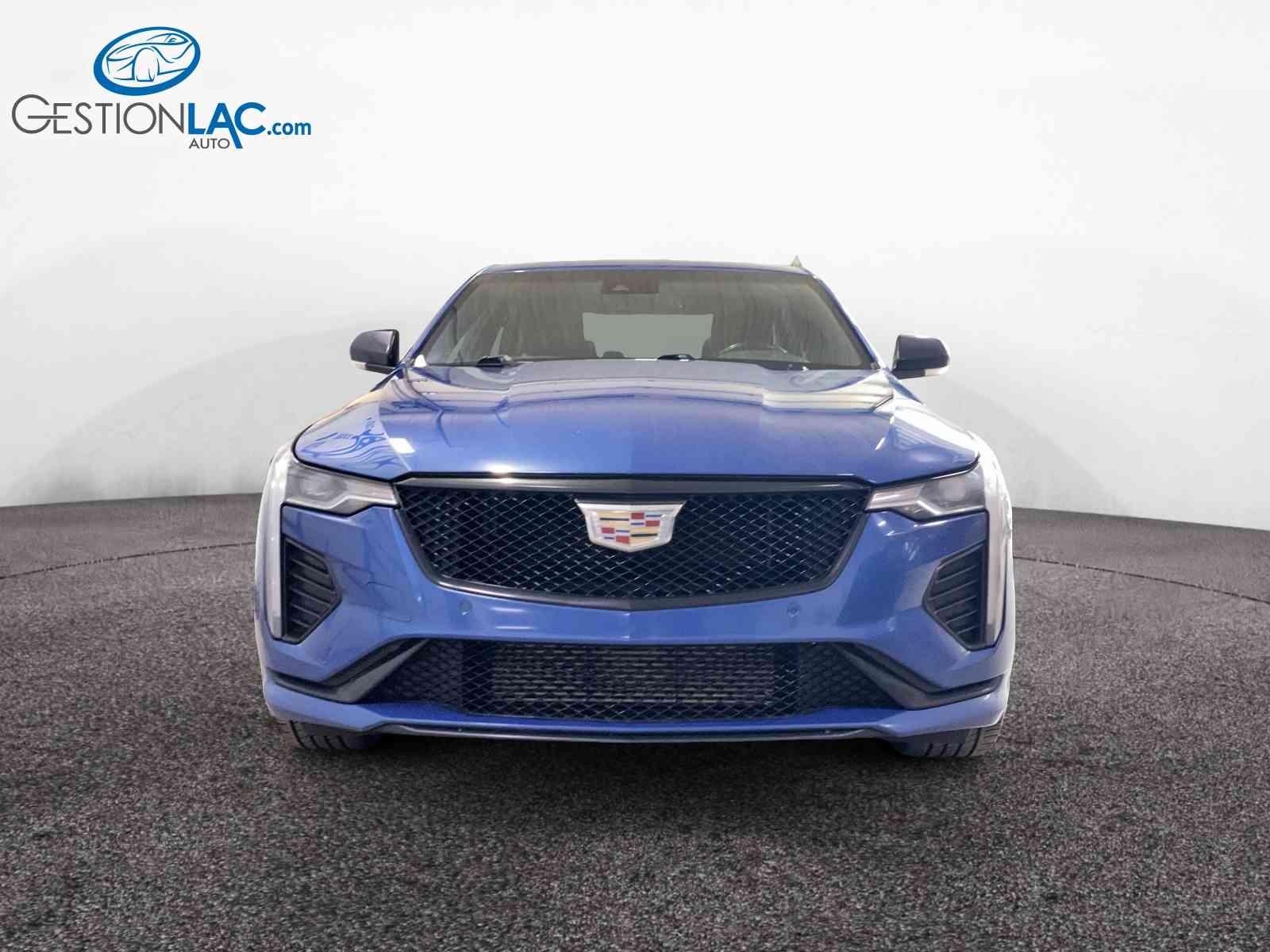 Cadillac CT4 2024 - Thumbnail 2
