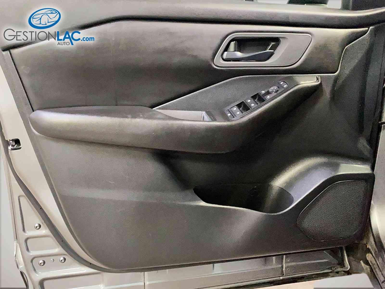 Nissan Rogue 2024 - Thumbnail 13