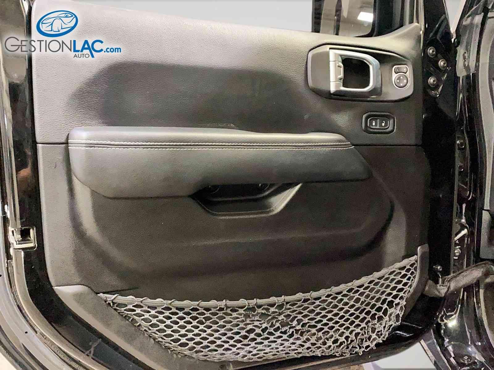 Jeep Wrangler 4-Door 2023 - Thumbnail 13