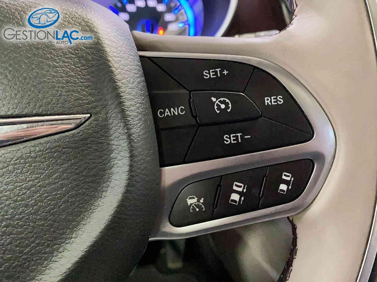 Chrysler Pacifica 2017 - Thumbnail 20