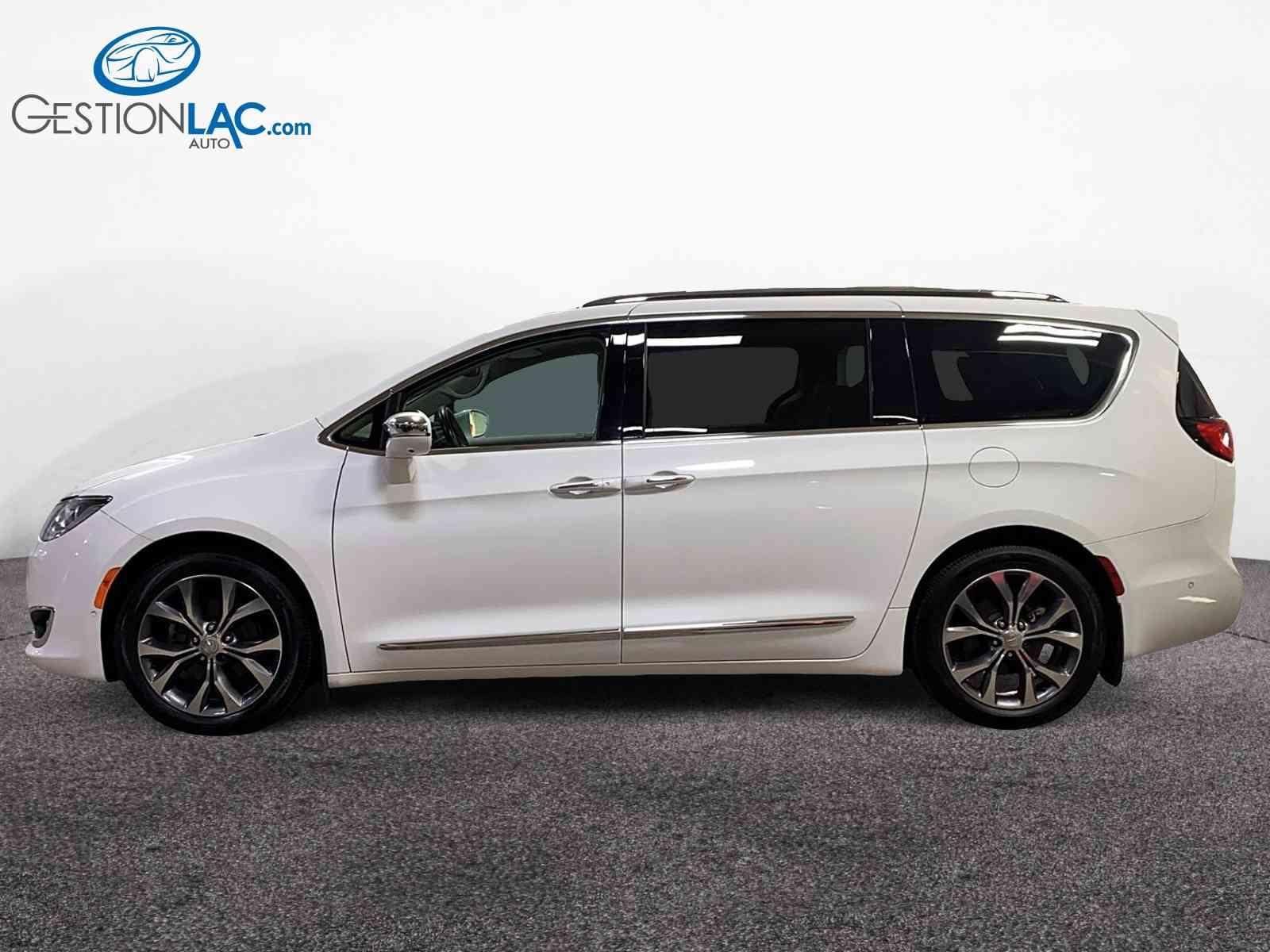 Chrysler Pacifica 2017 - Thumbnail 5