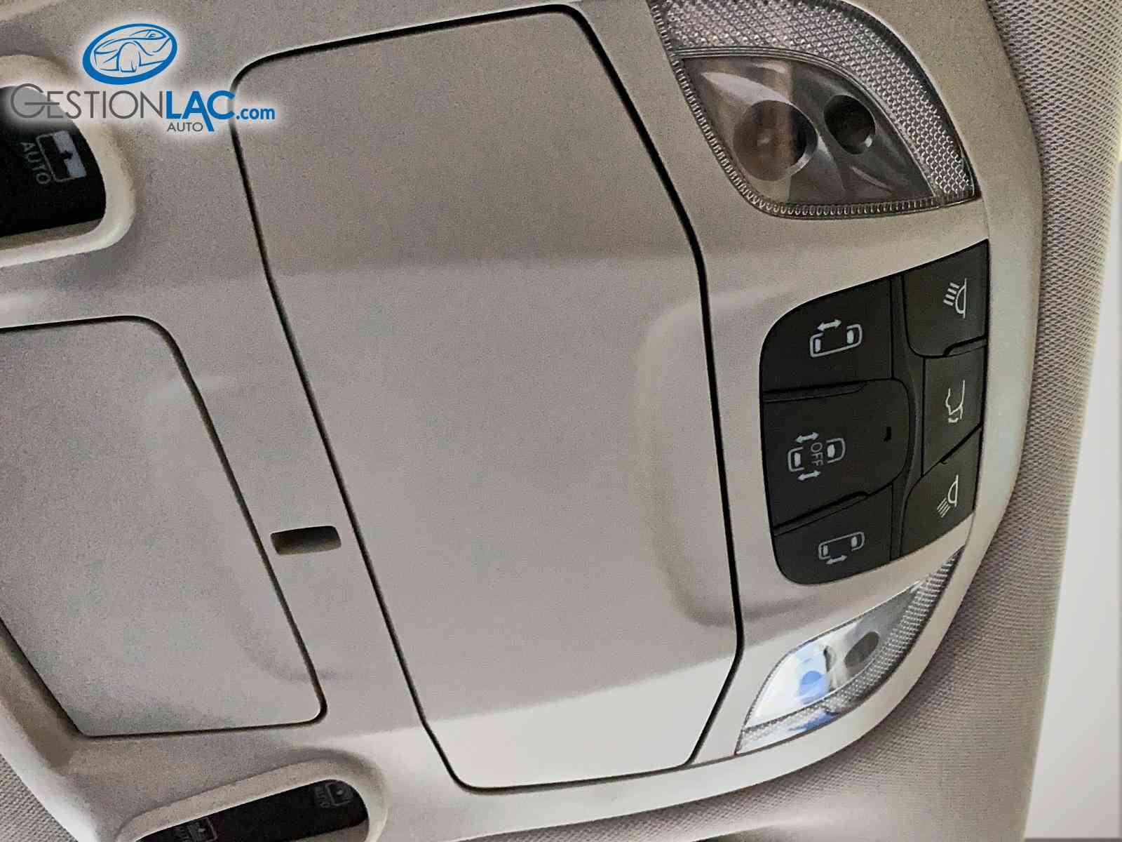 Chrysler Pacifica 2017 - Thumbnail 26