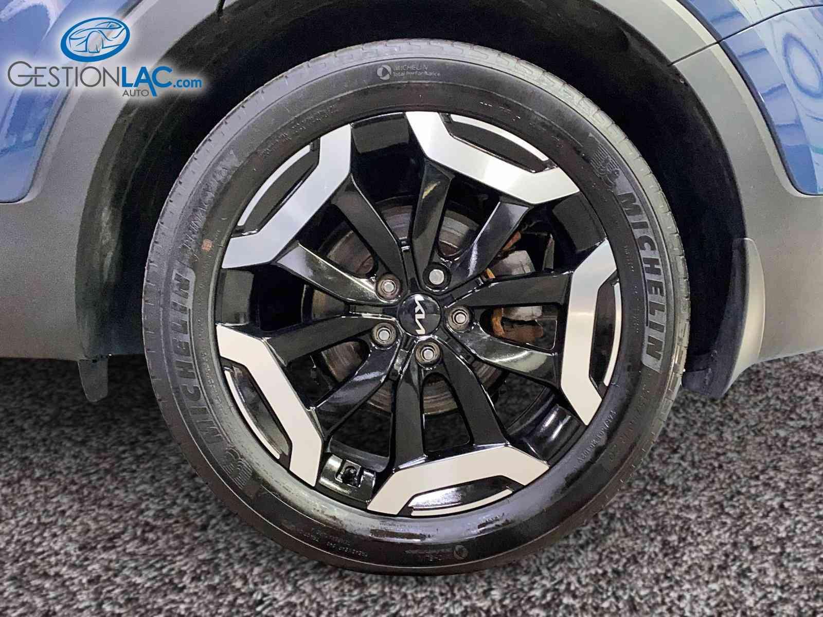 KIA Telluride 2023 - Thumbnail 24