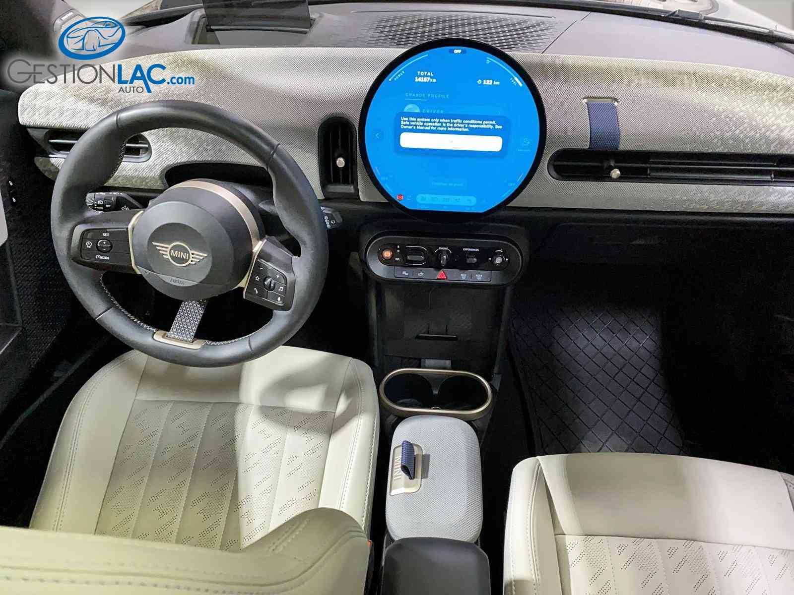 Mini Cooper 3 Door 2025 - Image 16