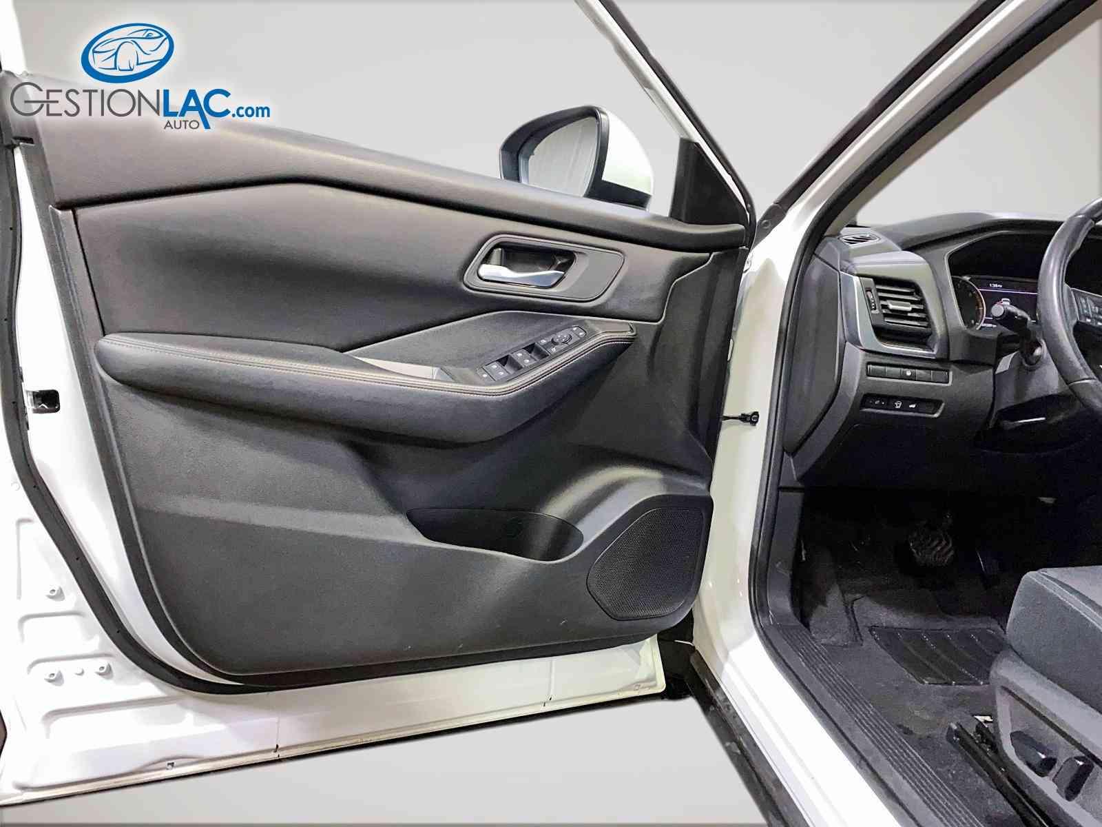 Nissan Rogue 2024 - Image 12