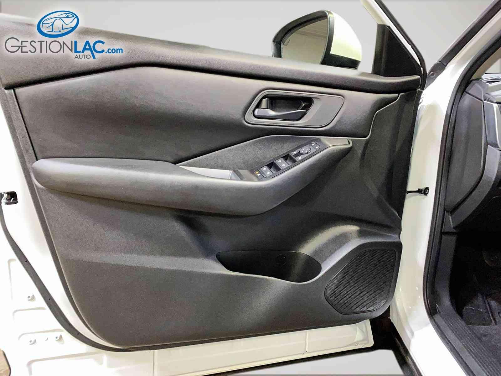 Nissan Rogue 2024 - Image 13
