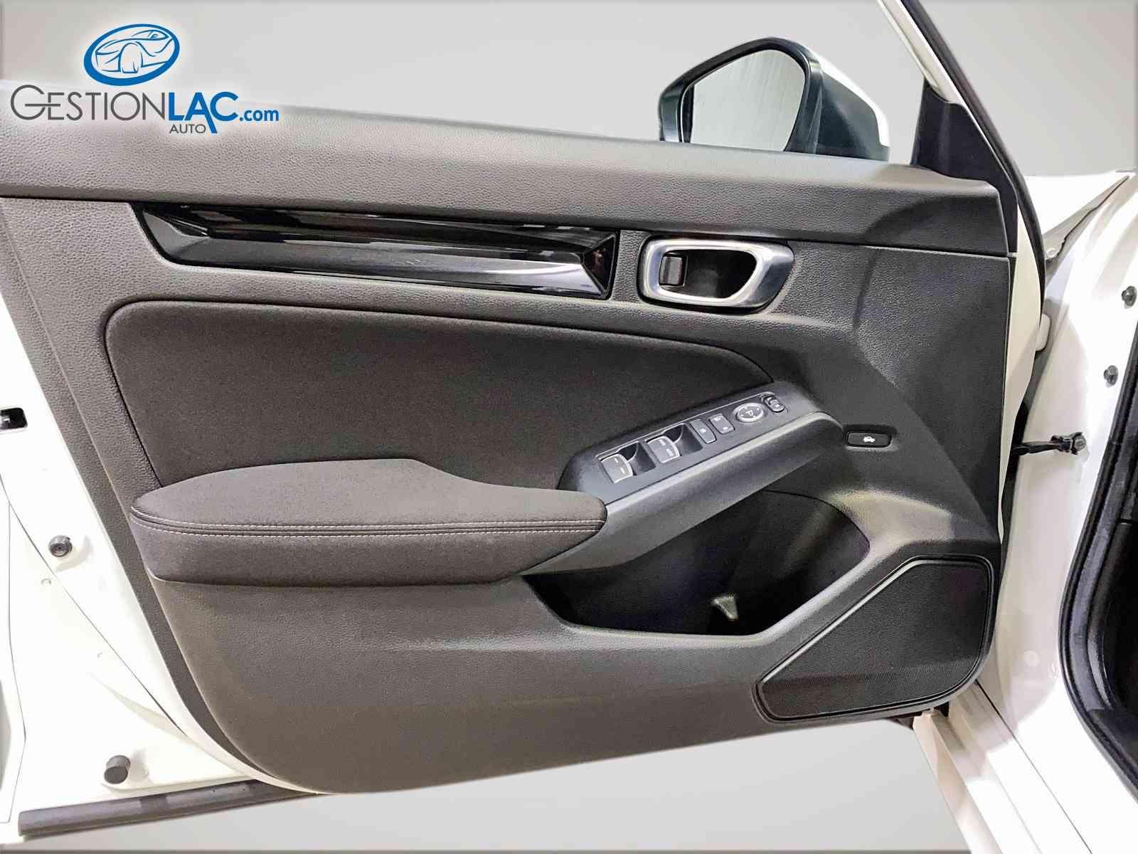 Honda Civic Sedan 2024 - Image 9
