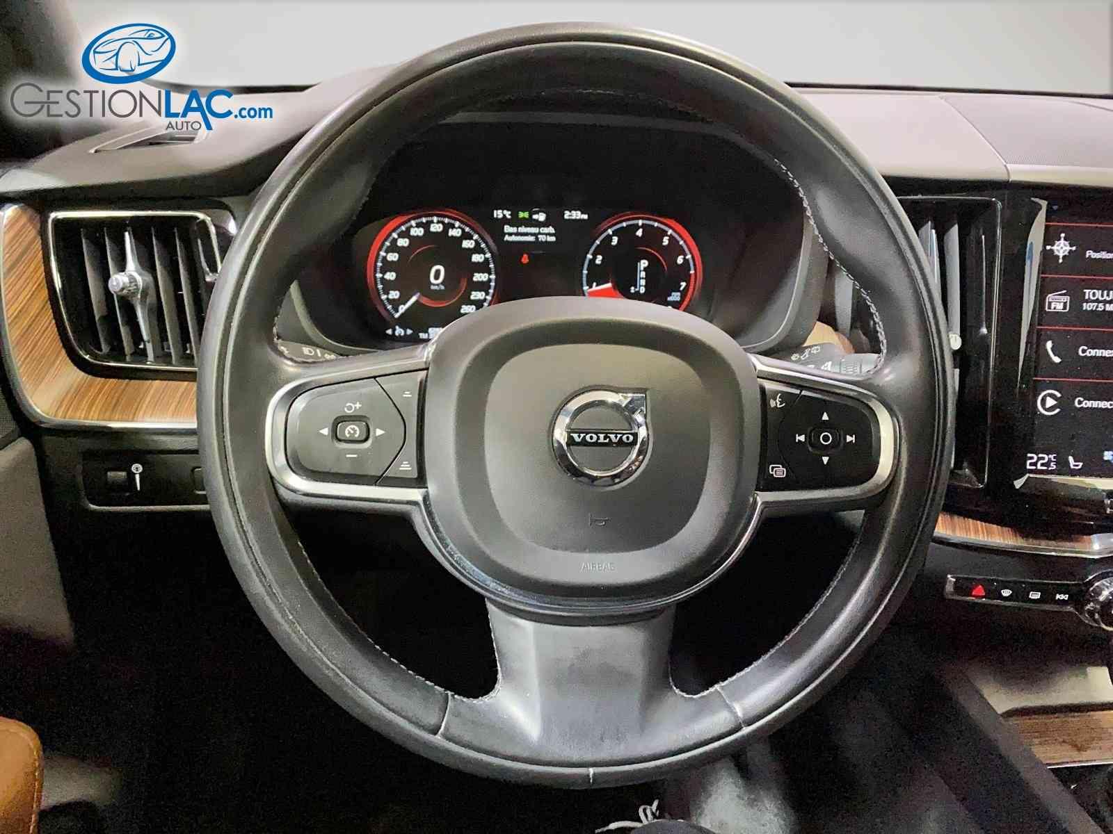 Volvo XC60 2021 - Image 20