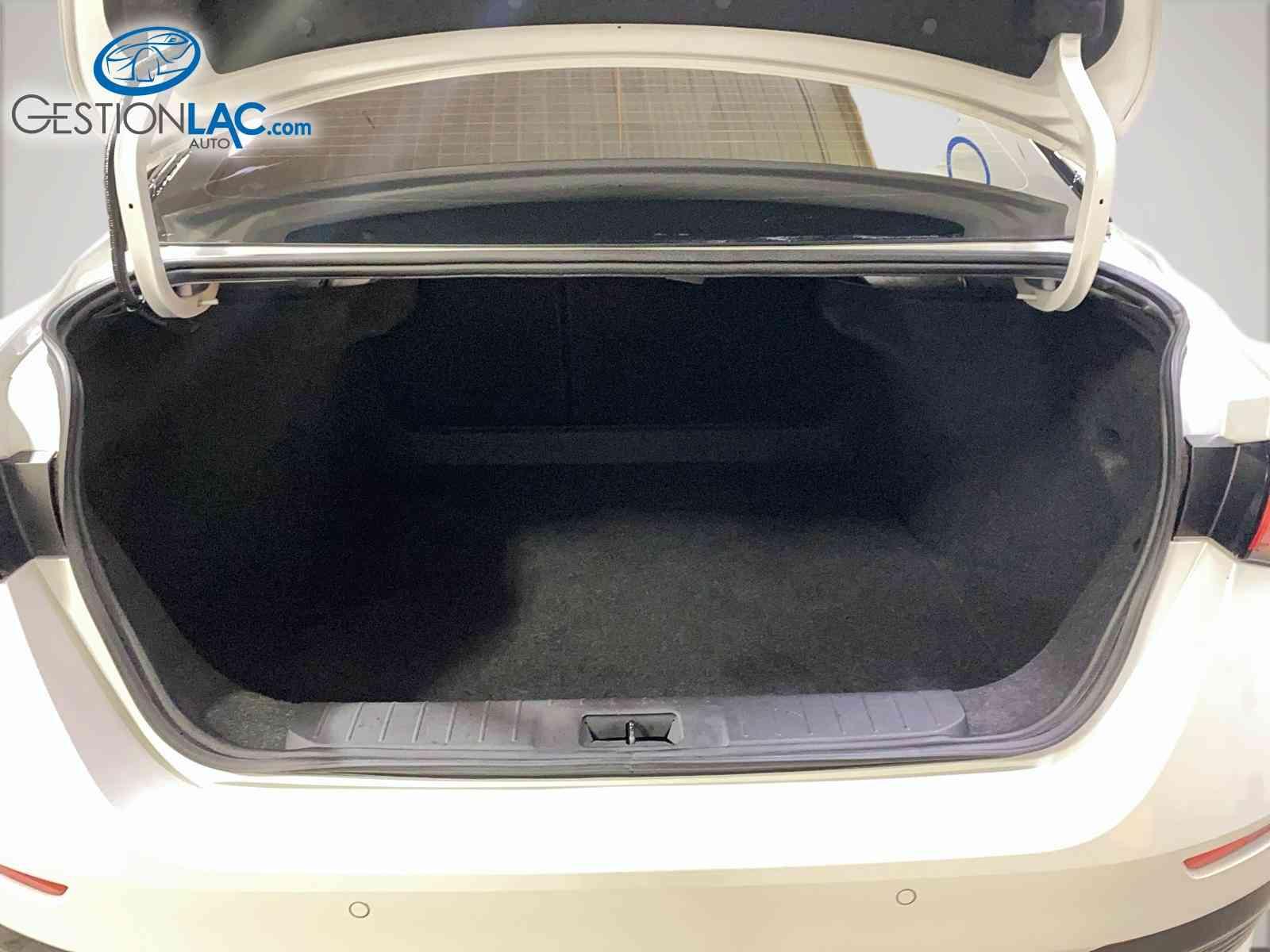Nissan Sentra 2024 - Image 6
