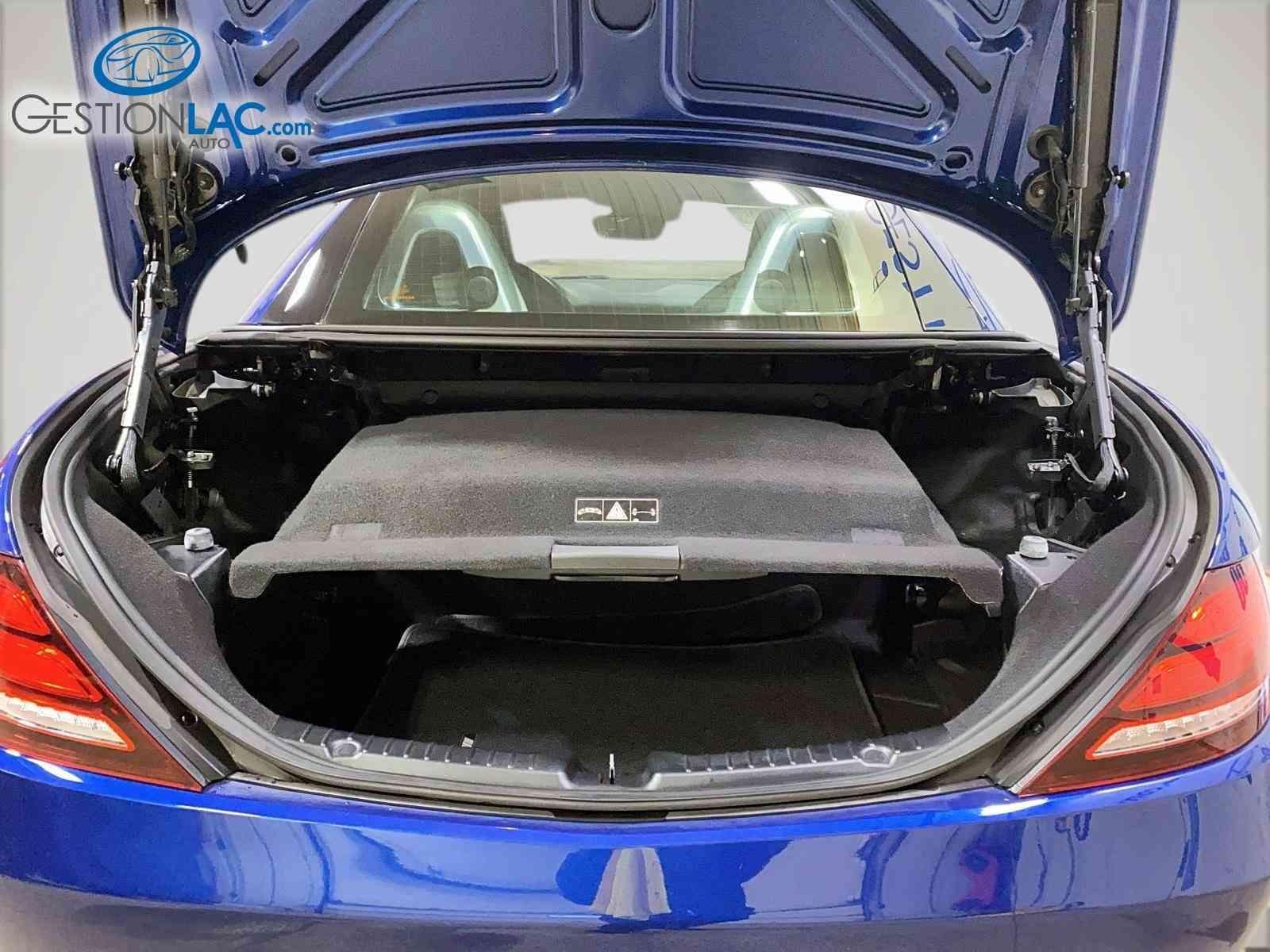 Mercedes-Benz SLC 2018 - Image 10