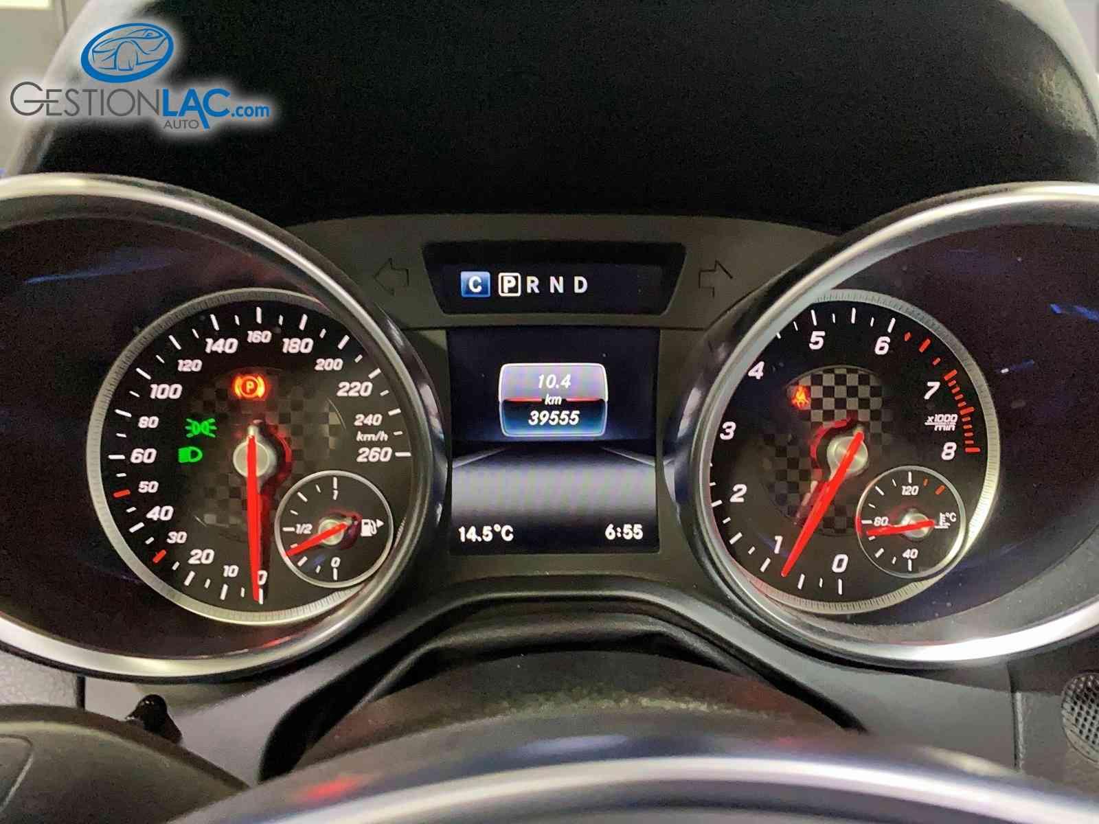Mercedes-Benz SLC 2018 - Image 21