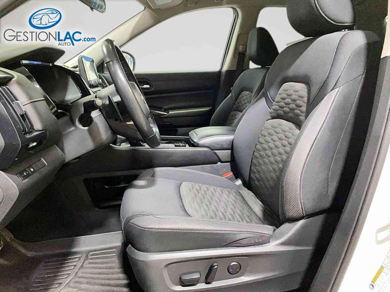 Nissan Pathfinder 2022 - Image 11