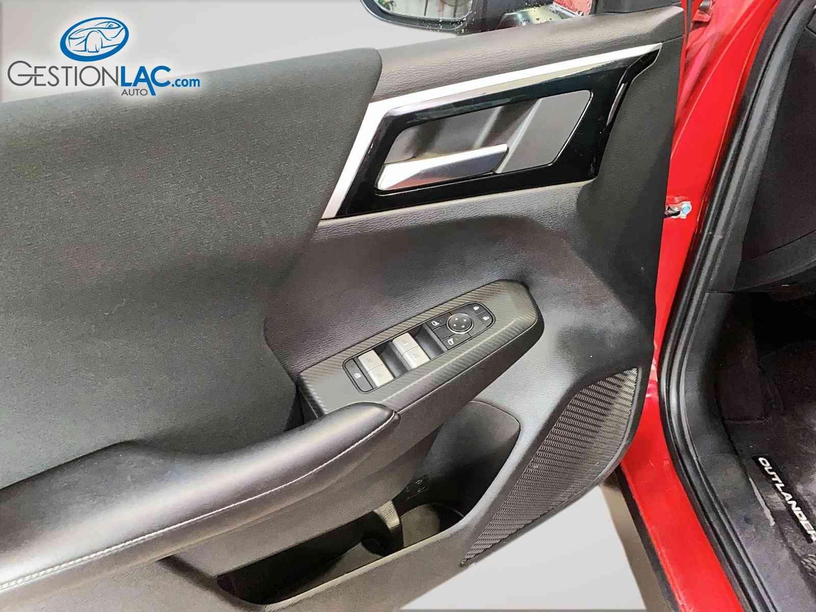 Mitsubishi Outlander 2022 - Image 11