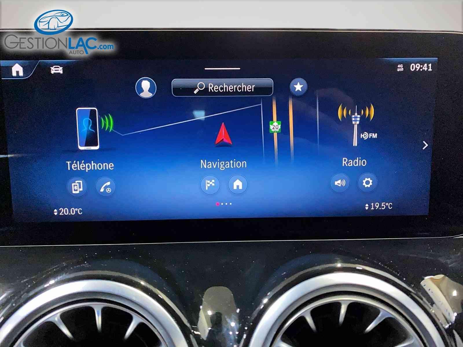 Mercedes-Benz GLB 2024 - Image 21