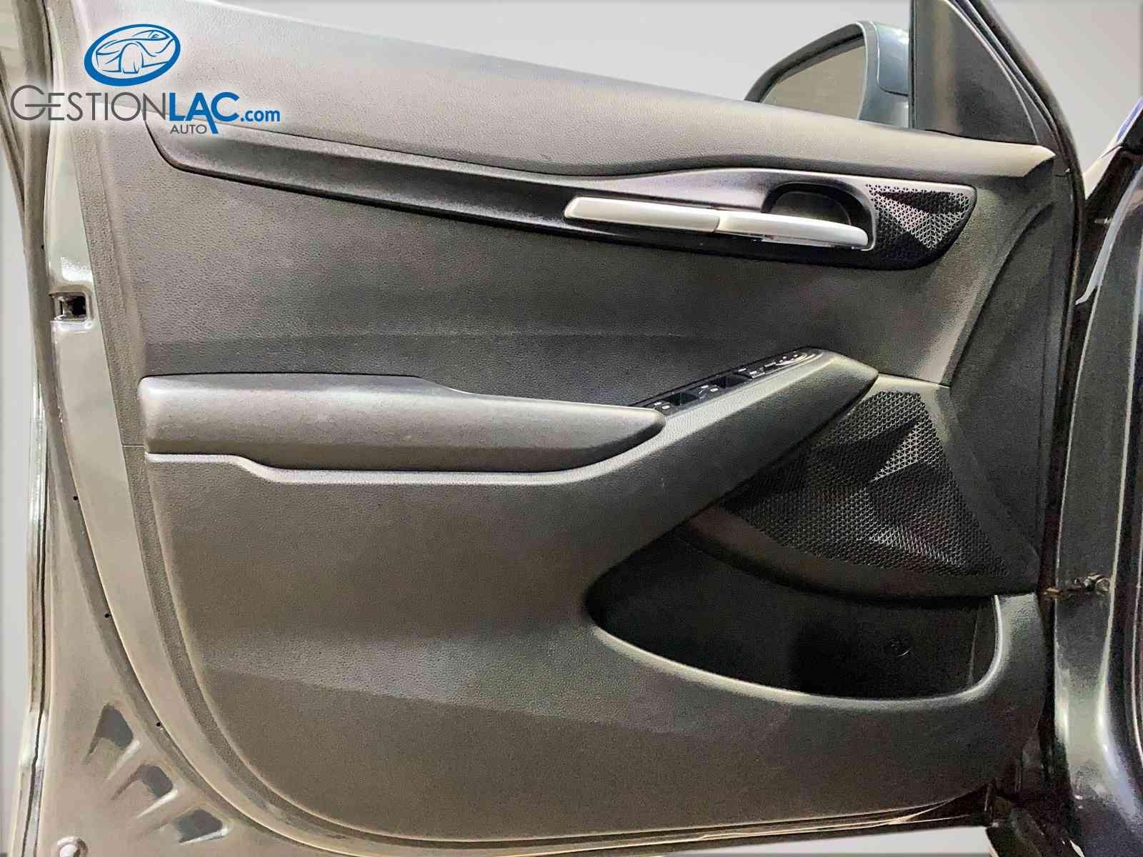 KIA Seltos 2023 - Image 14