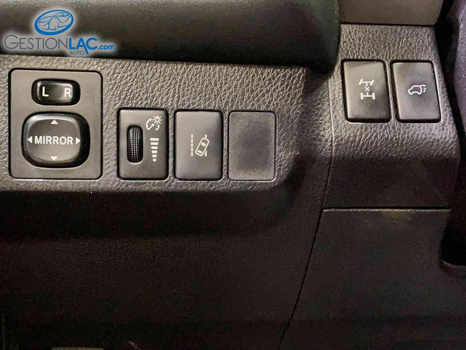 Toyota RAV4 2017 - Image 10