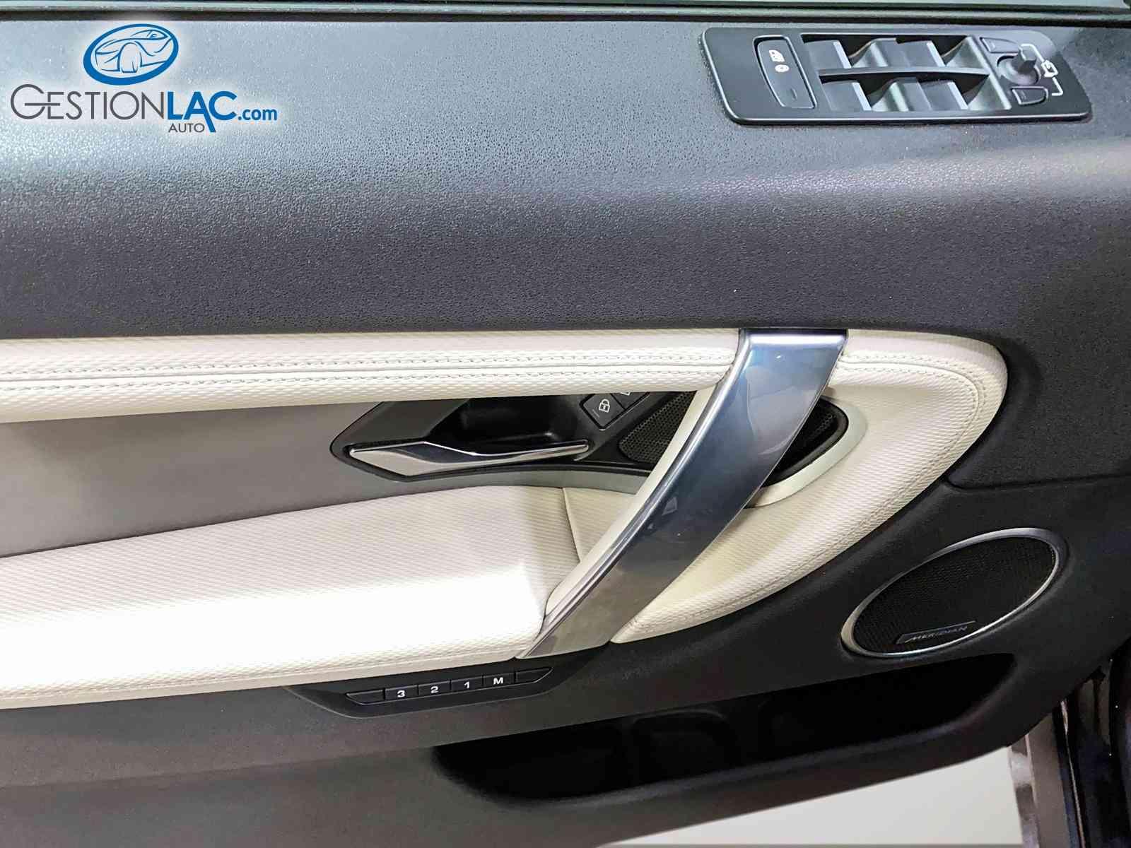 Land Rover Discovery Sport 2023 - Image 14