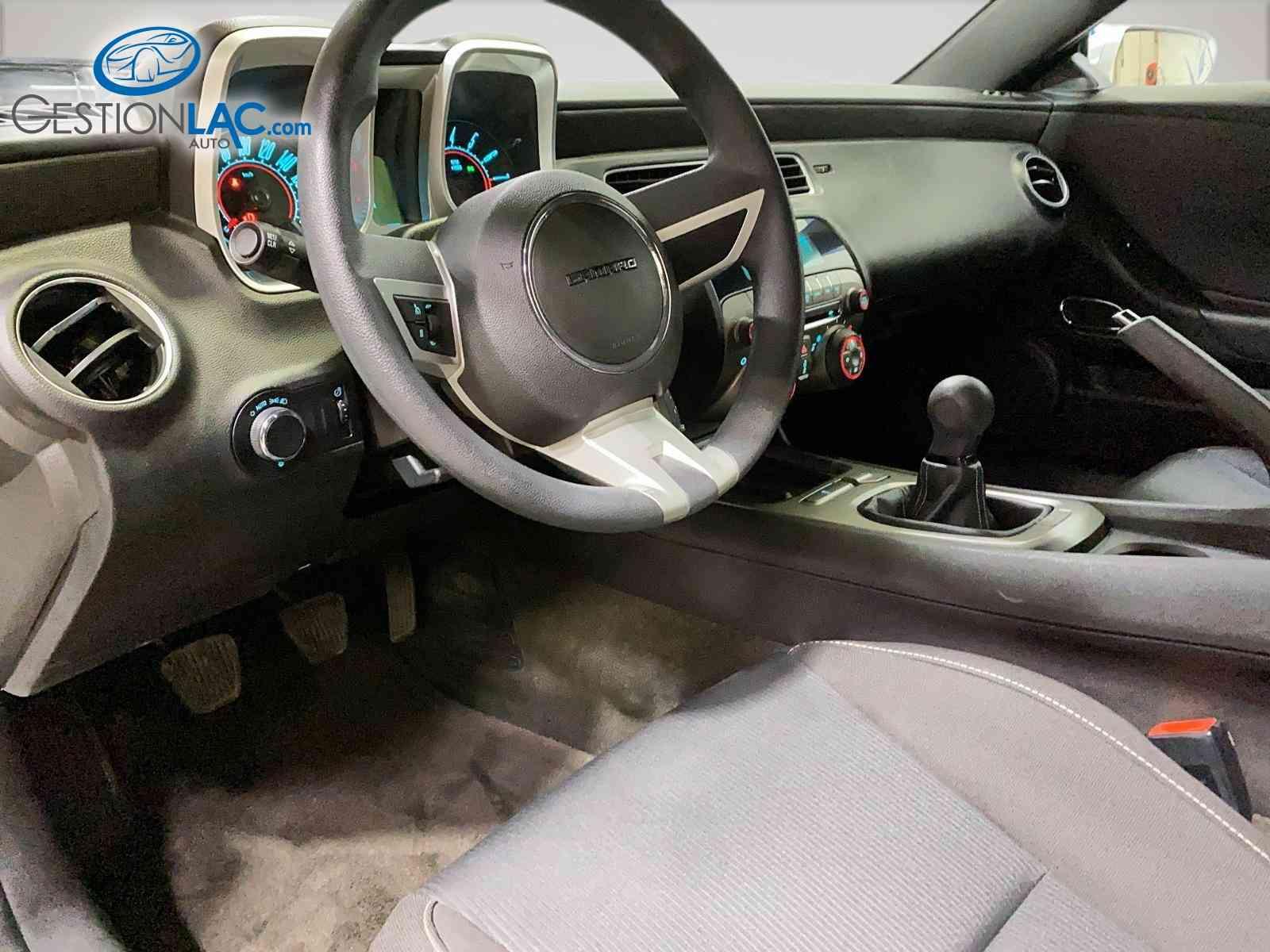 Chevrolet Camaro 2011 - Image 17