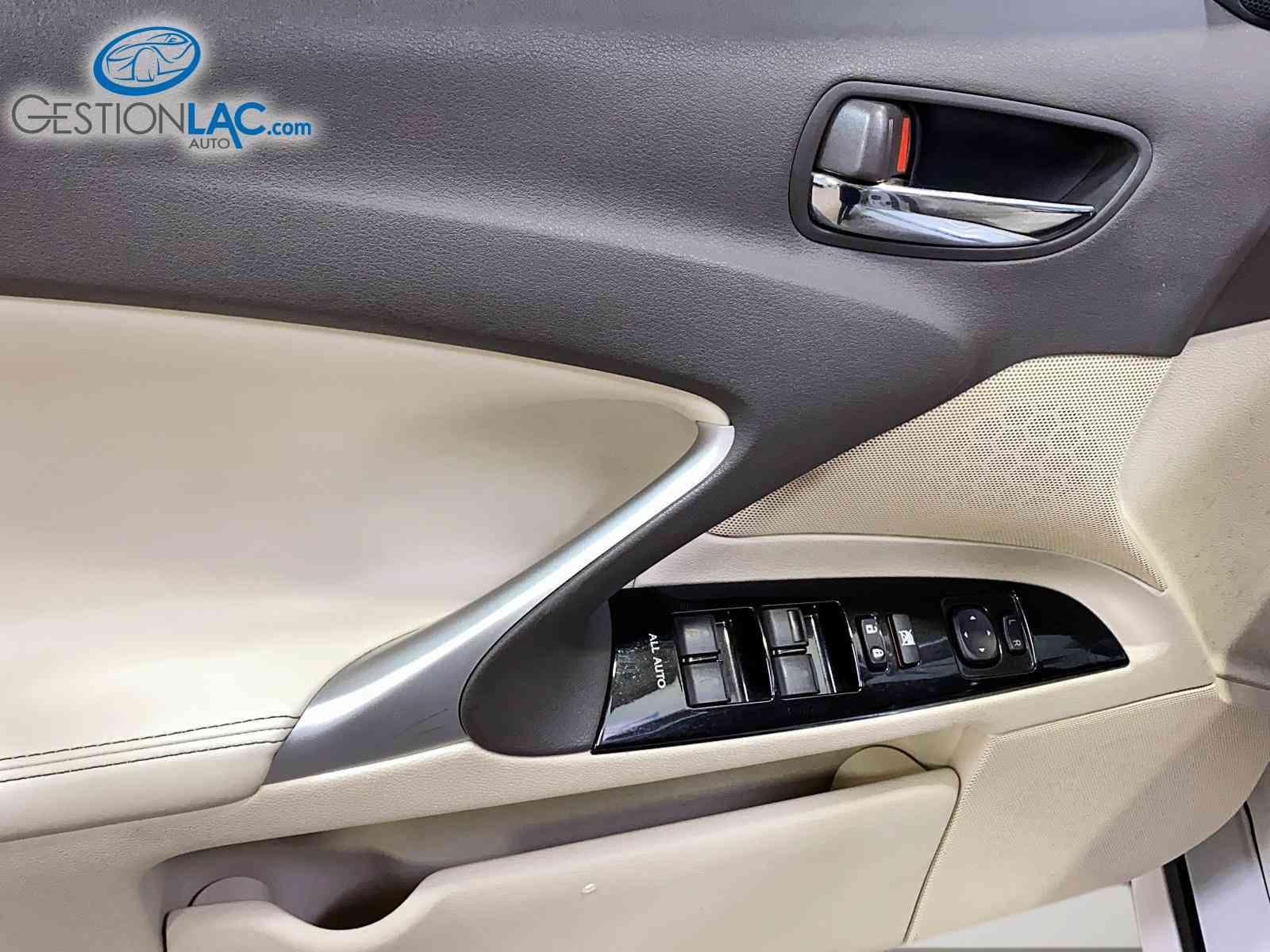 Lexus IS 250 2012 - Image 15