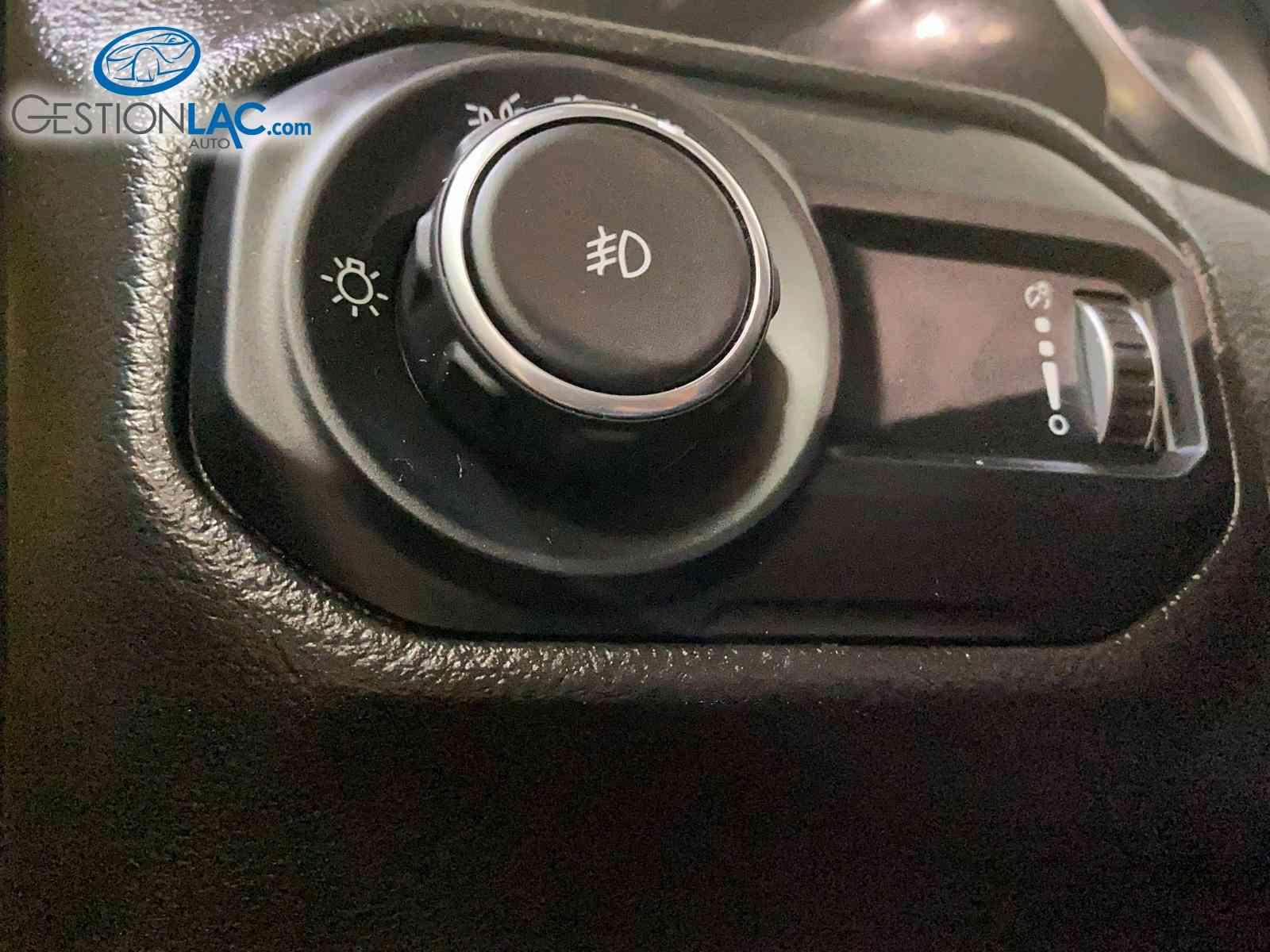 Jeep Wrangler 4-Door 2023 - Image 11