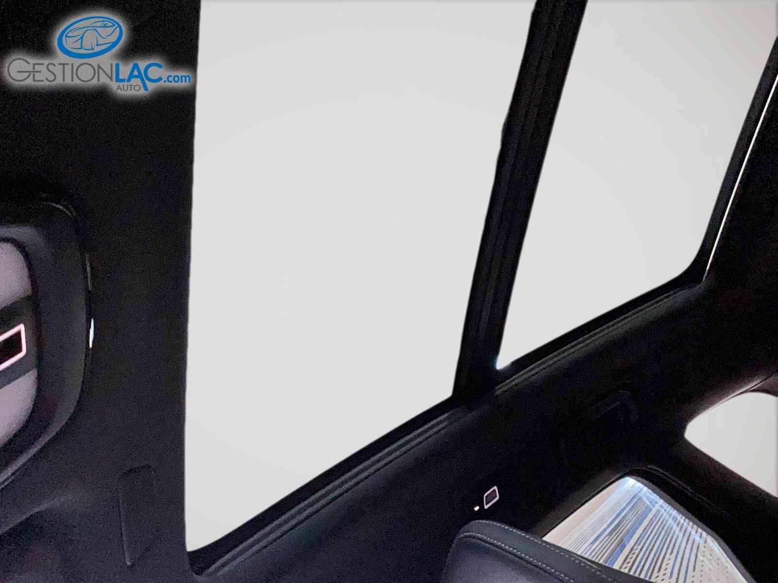Volvo XC60 2022 - Image 21