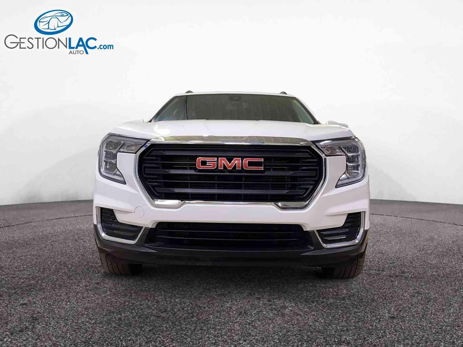 GMC Terrain 2022 - Image 2