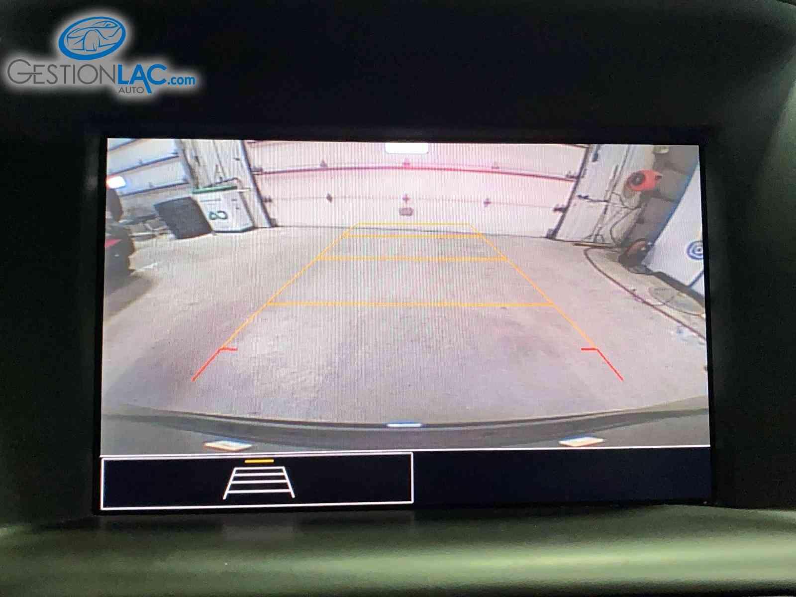 GMC Terrain 2024 - Image 18