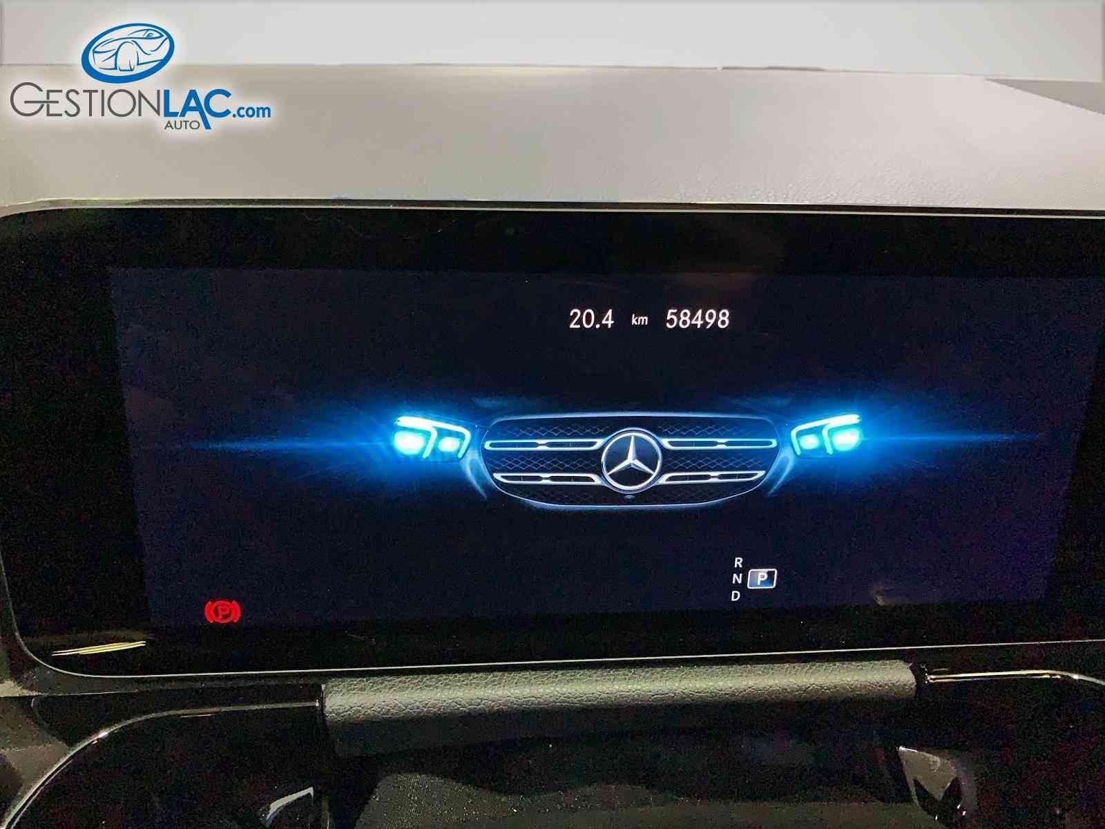 Mercedes-Benz GLA 2023 - Image 12